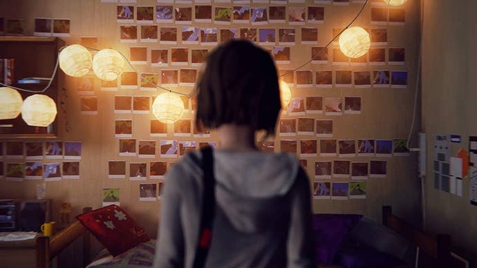 Max looks at a wall of polaroids in Life Is Strange.