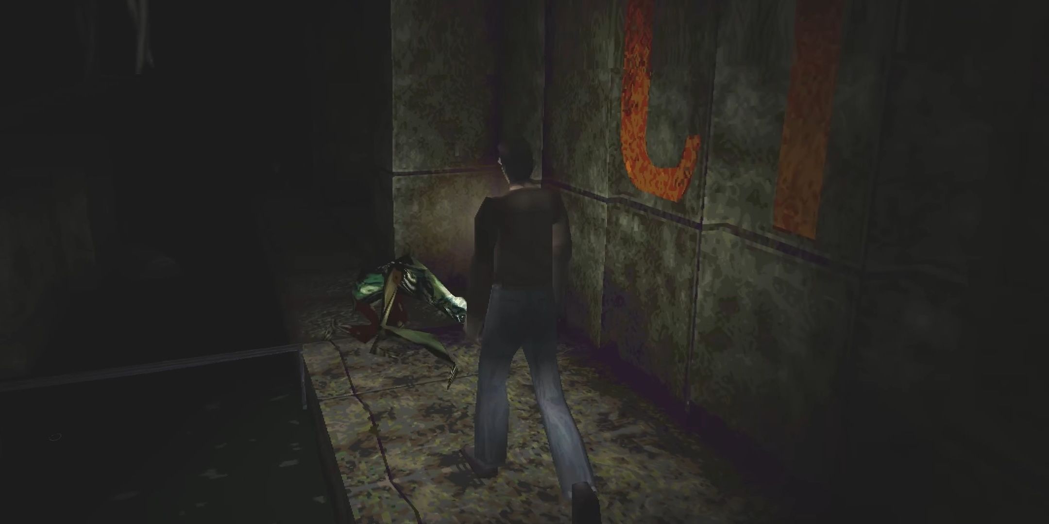 Harry near a Hanged Scratcher in the sewers of Silent Hill 1.