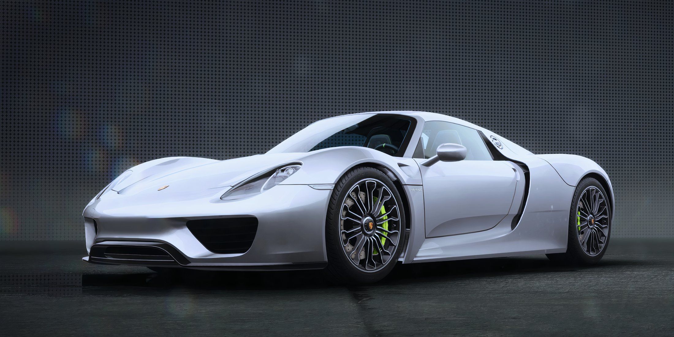 Silver Porsche 918 Spyder In Need For Speed Unbound