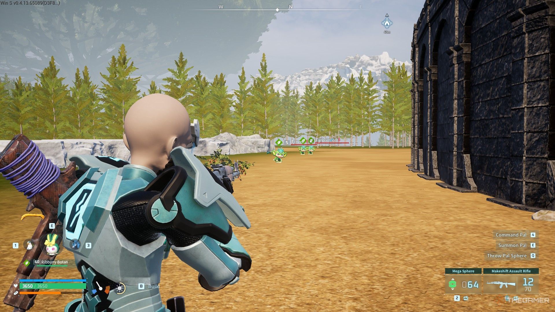 The image shows the player aiming with a Makeshift Assault Rifle in Palworld.