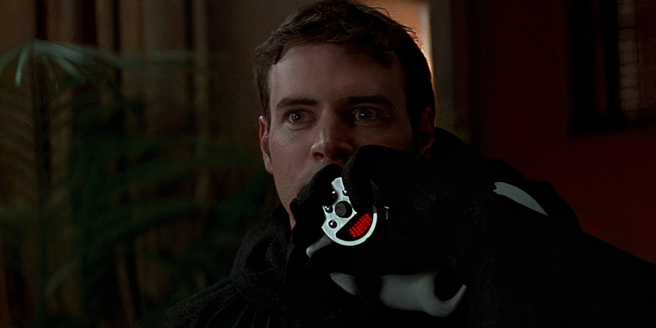 Scott Foley as Roman Bridger in Scream 3