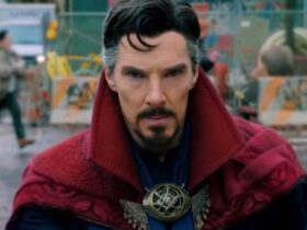 Doctor Strange wearing cape