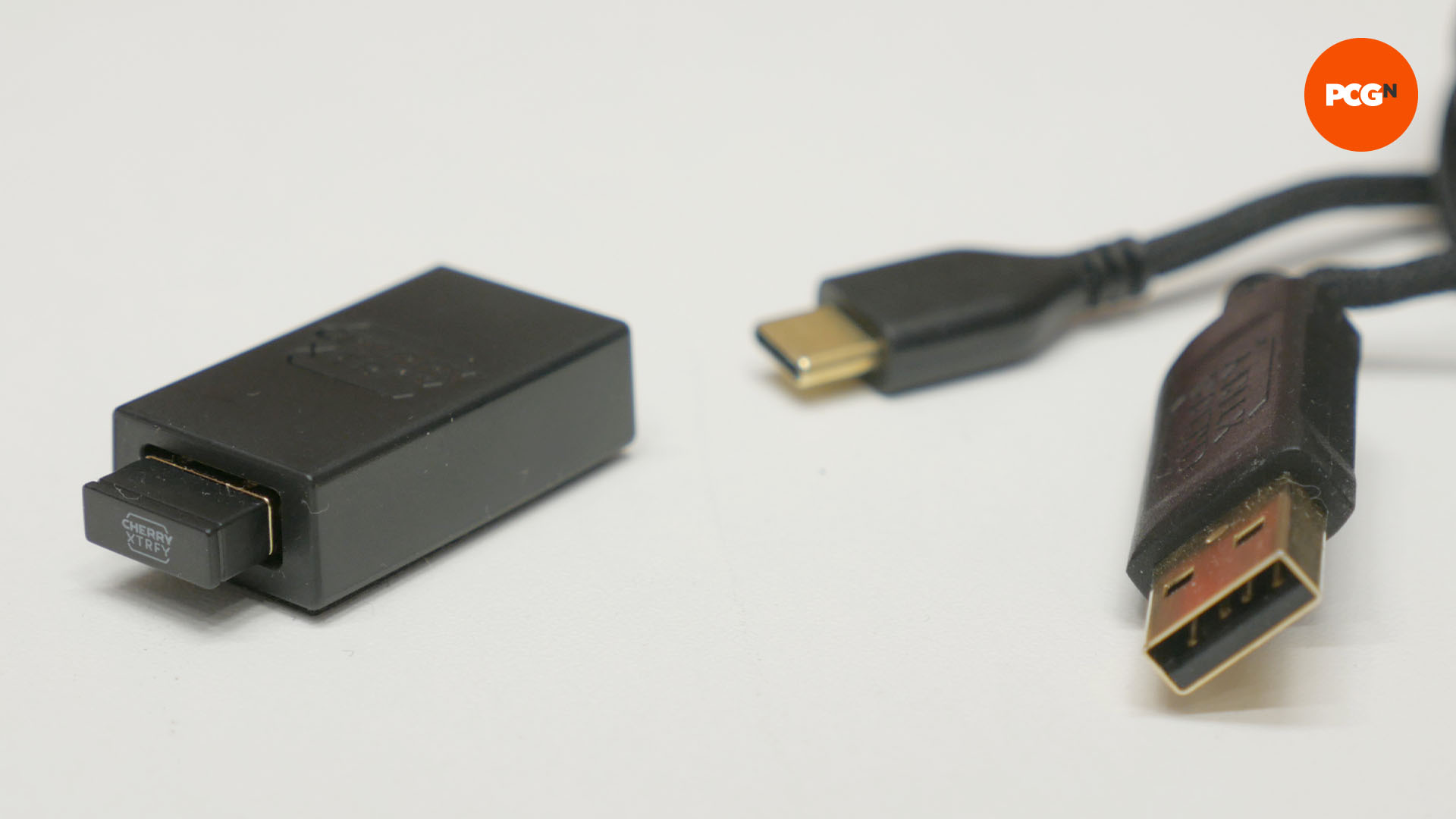 cherry xtrfy m68 wireless review 09 usb c cable and dongle