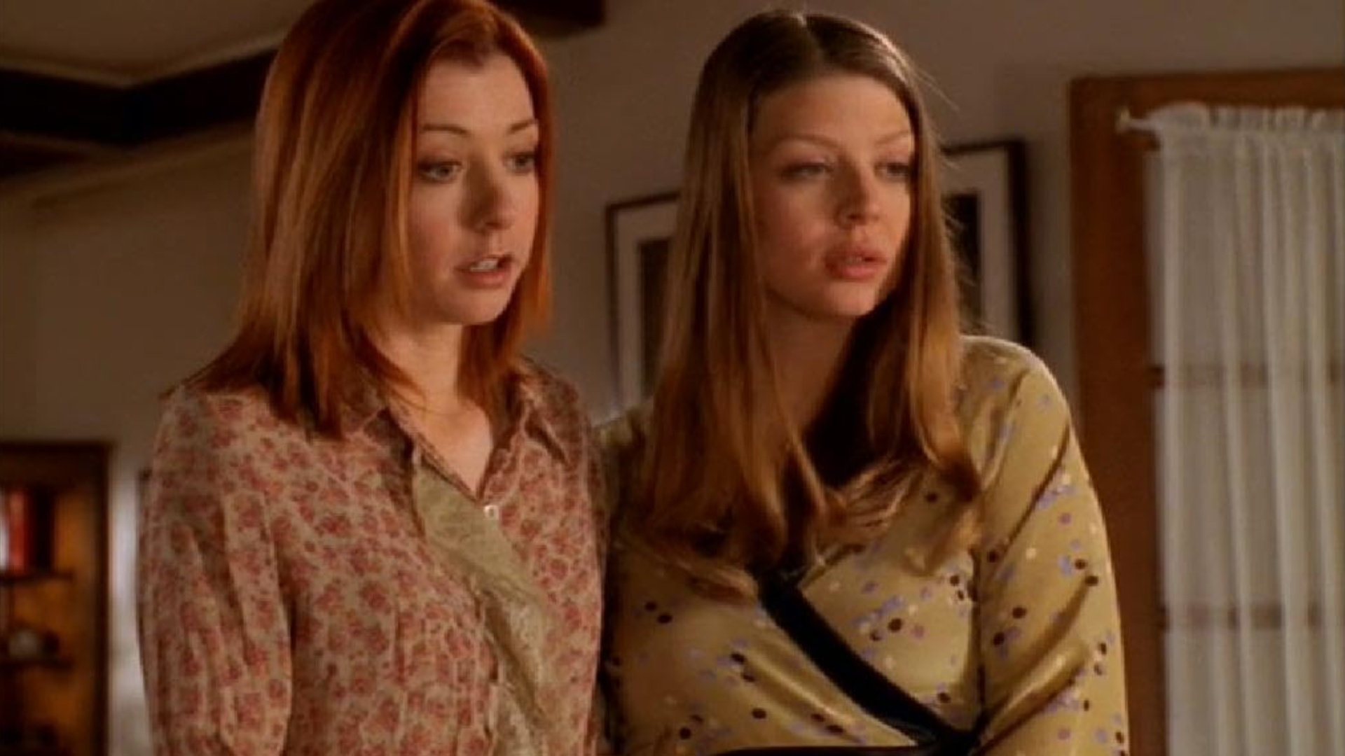 Alyson Hannigan and Amber Benson in Buffy the Vampire Slayer