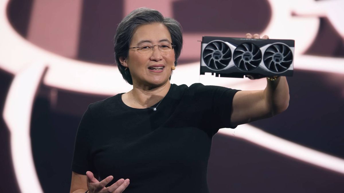 AMD CEO Lisa Su holding Radeon graphics card on stage