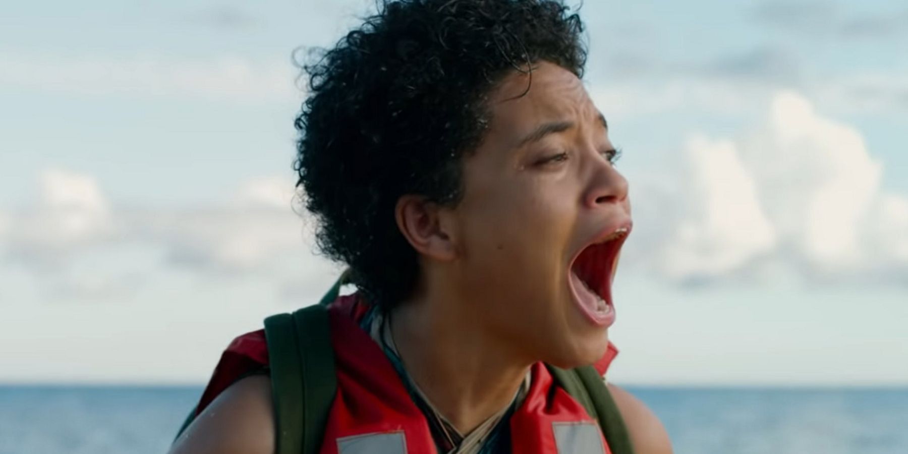 Kiersey Clemons as Jennifer screaming in Sweetheart