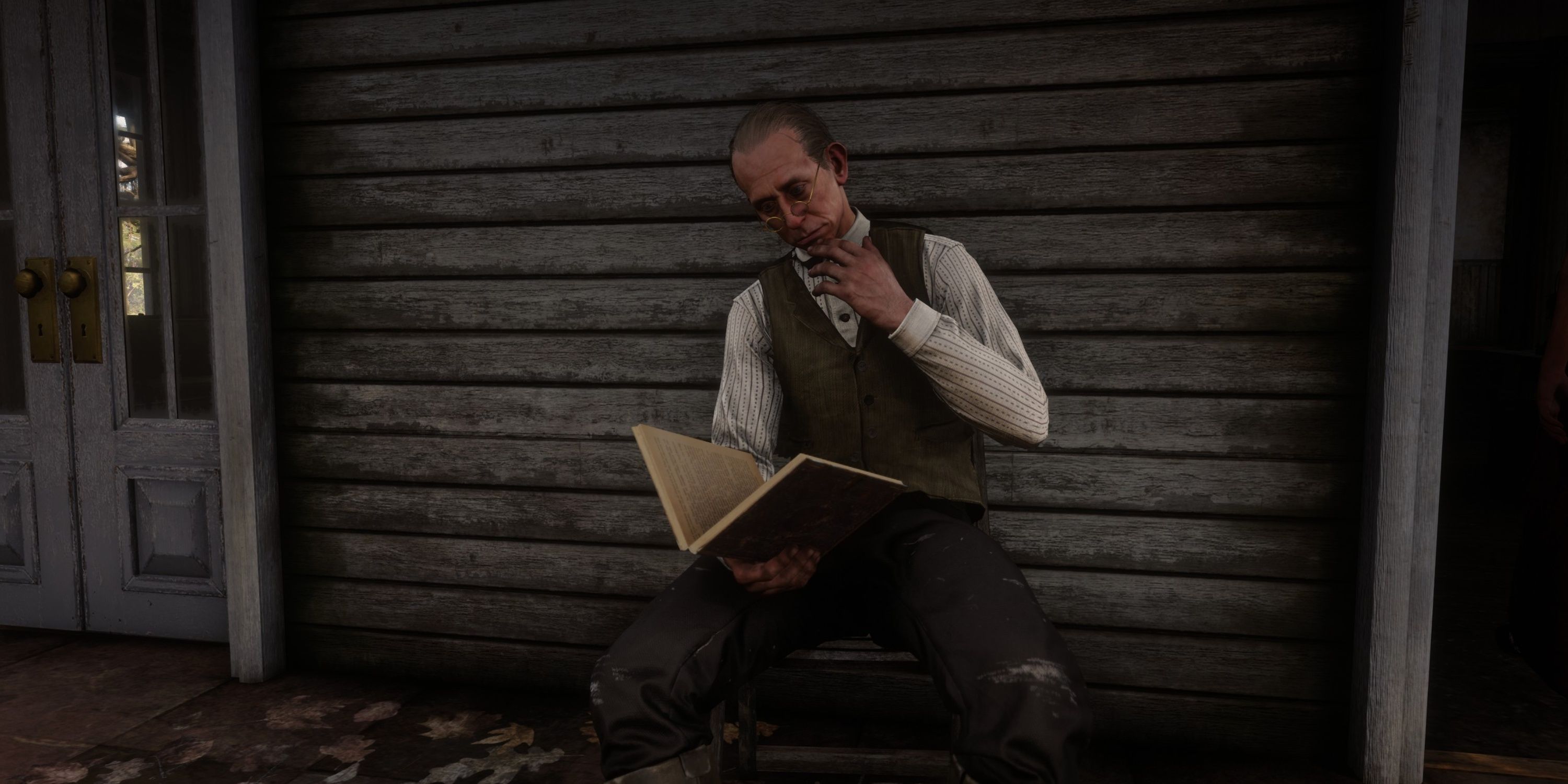 leopald strauss reads a book