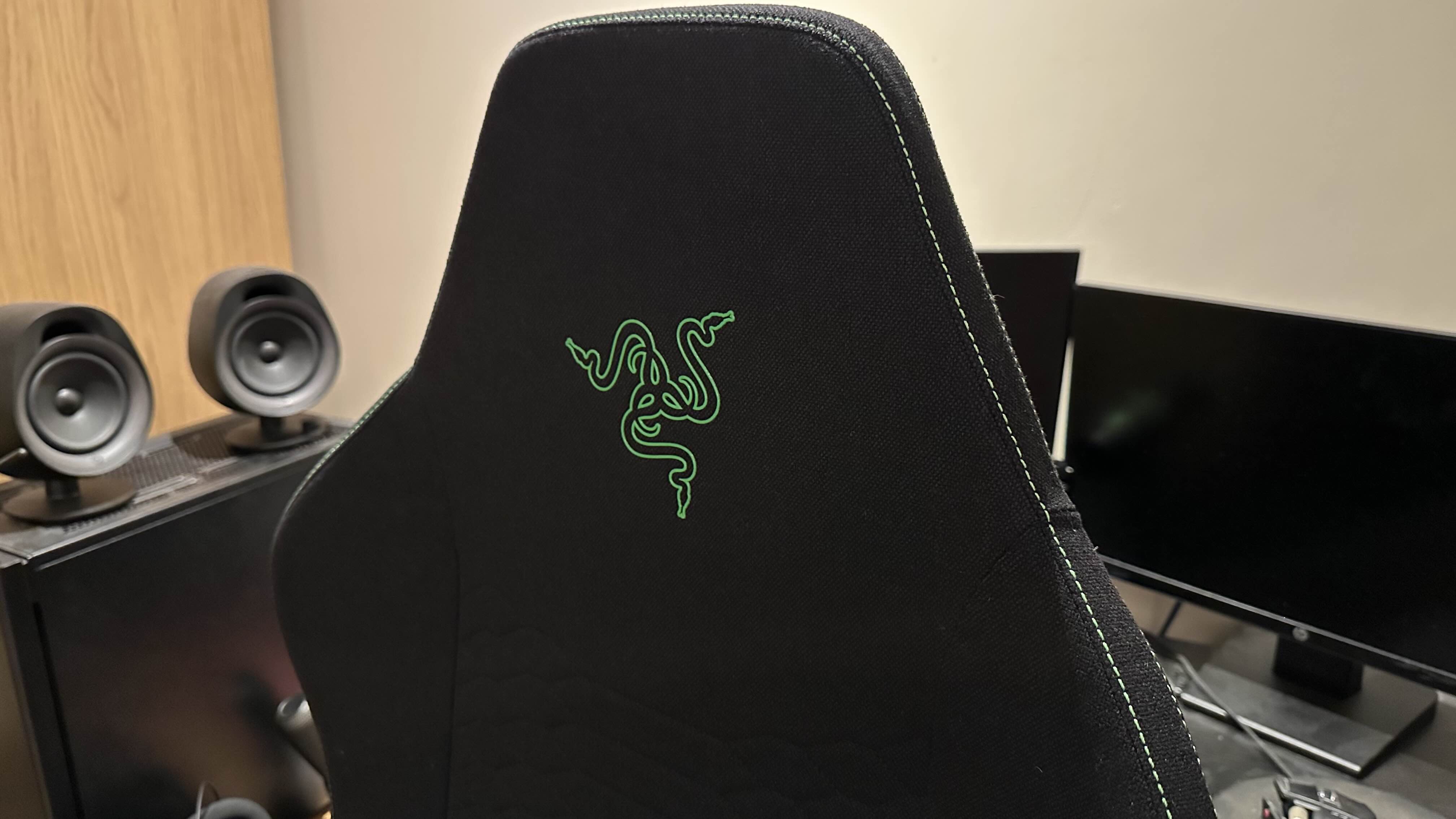 The headrest of the Razer Iskur V2 X