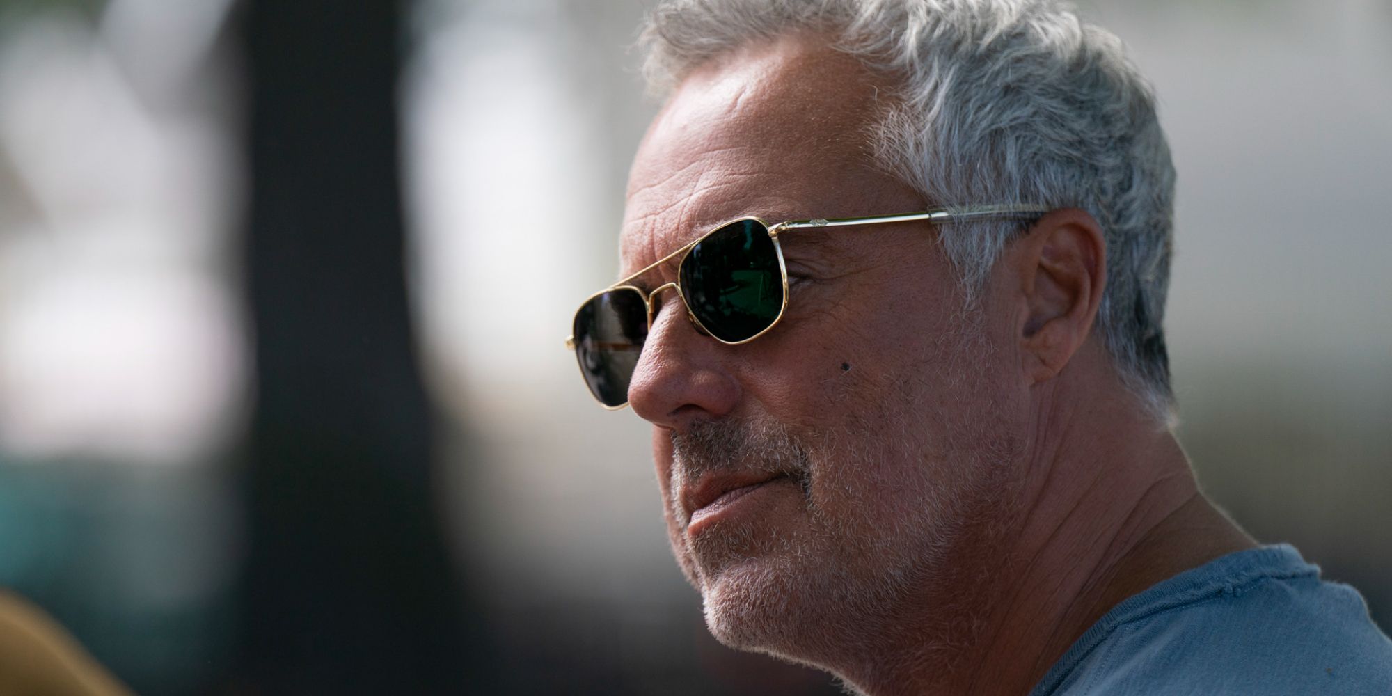 harry bosch wearing sunglasses