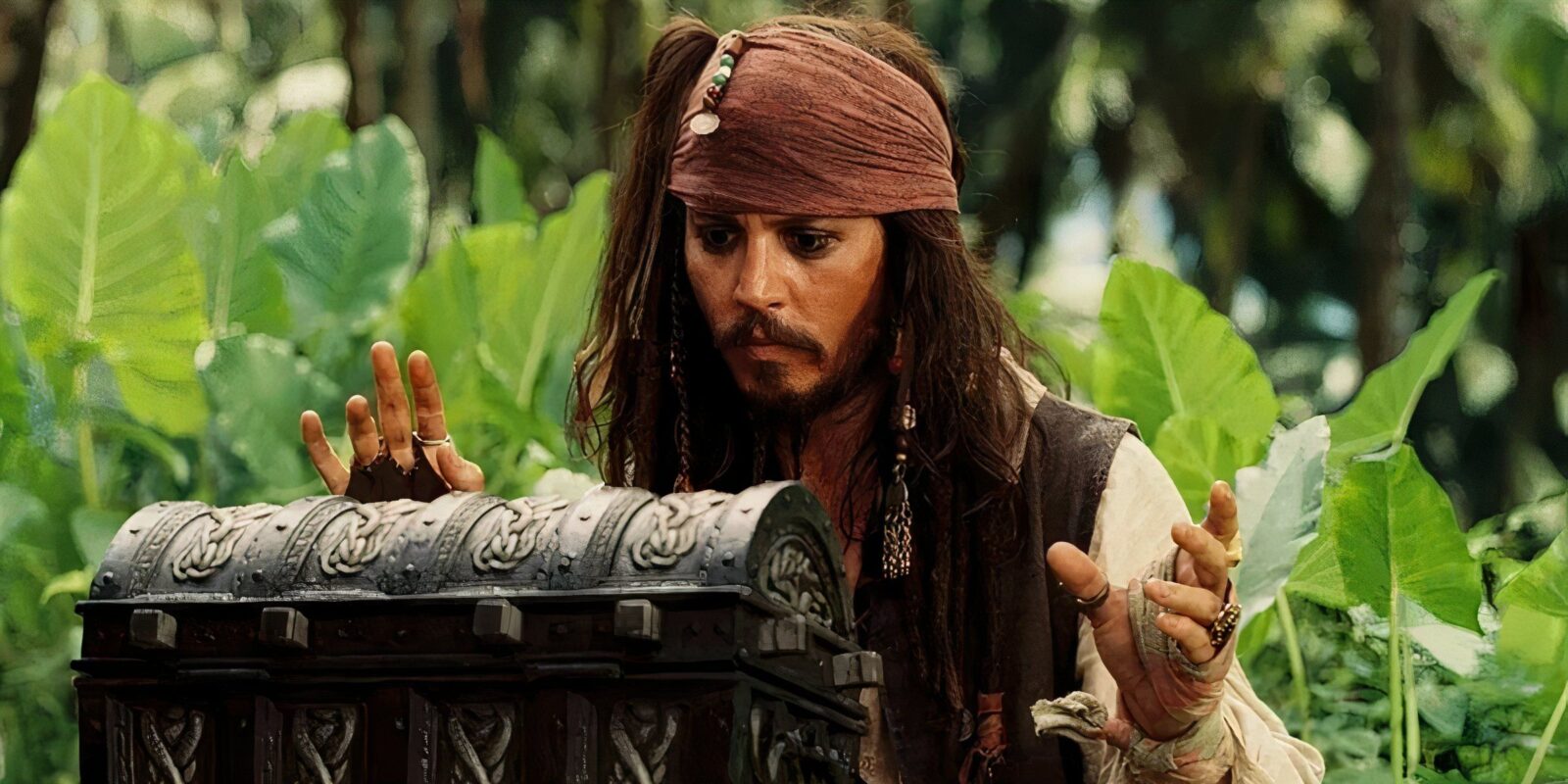 Johnny Depp Must Return To Pirates Of The Caribbean, But Not As The Lead