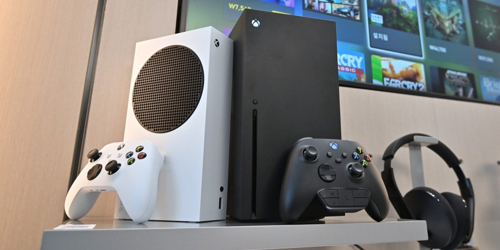 Microsoft May Be Preparing for Digital-Only Generation