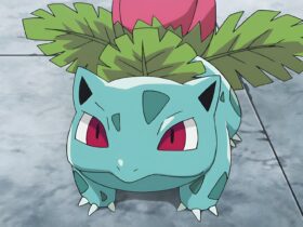 Pokemon Fan Shows Off Ivysaur Cosplay