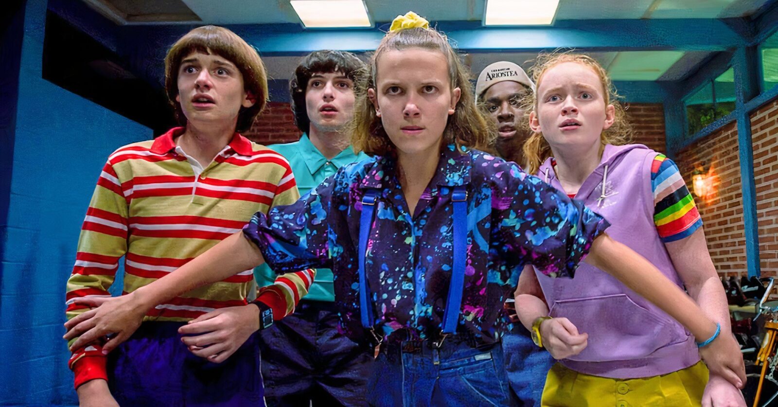 Rare Stranger Things Behind-The-Scenes Shot Reveals Character’s Body Doubles