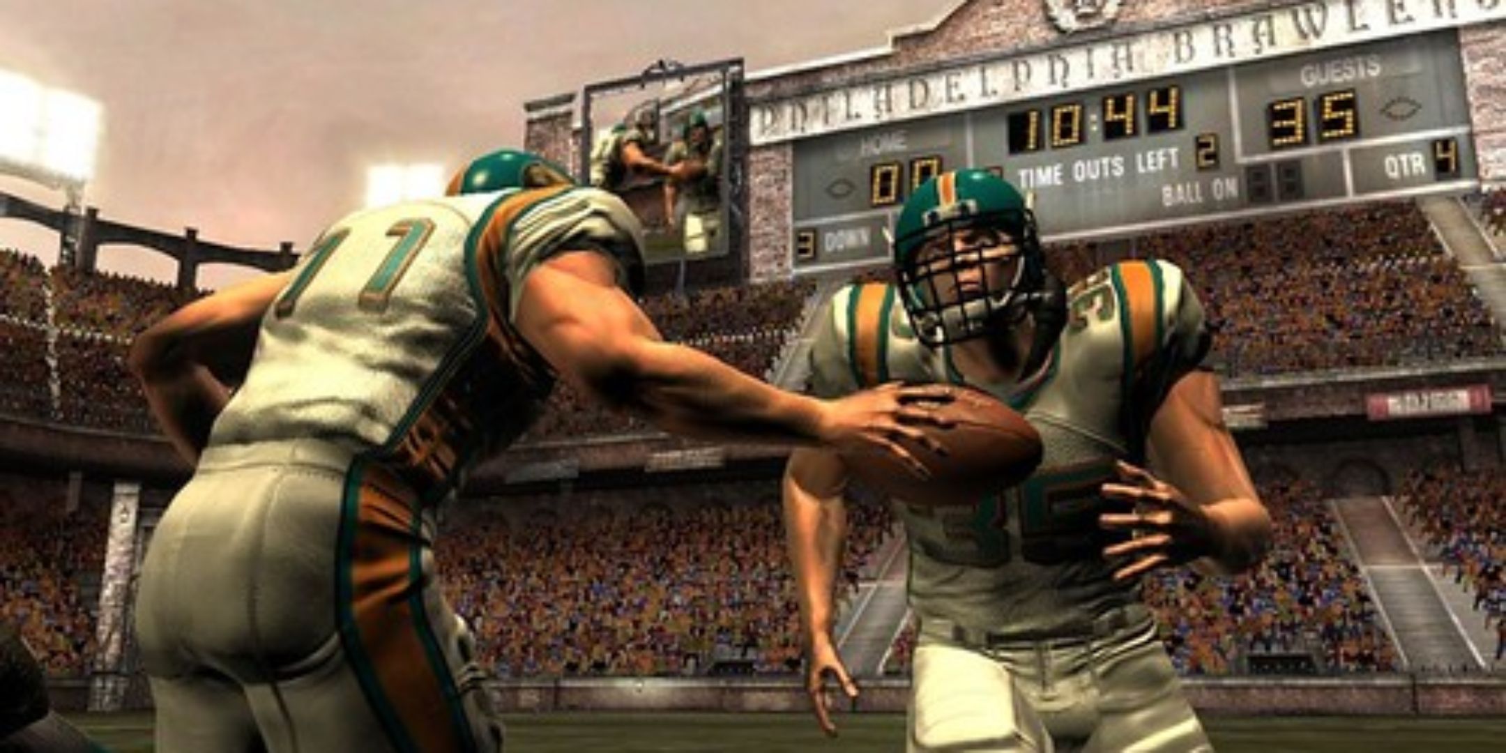 Blitz The League 2 screenshot of one player passing to another.