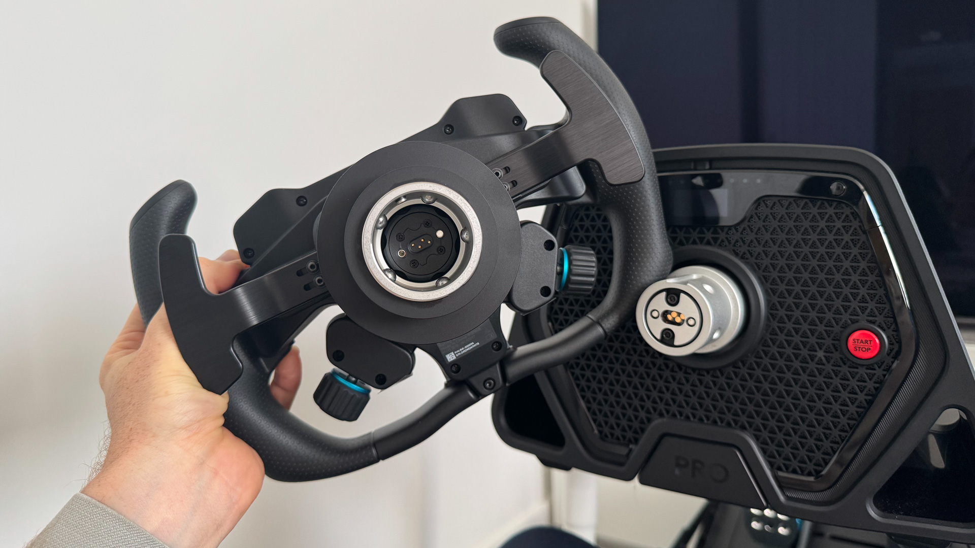 The Logitech G RS wheel hub's mounting mechanism with the G Pro wheel base