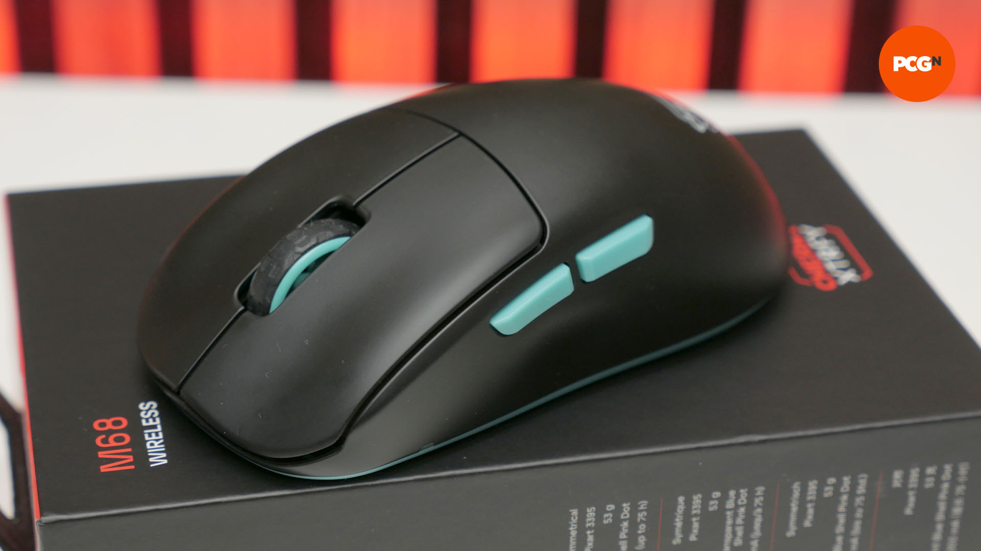 cherry xtrfy m68 wireless review 05 side buttons