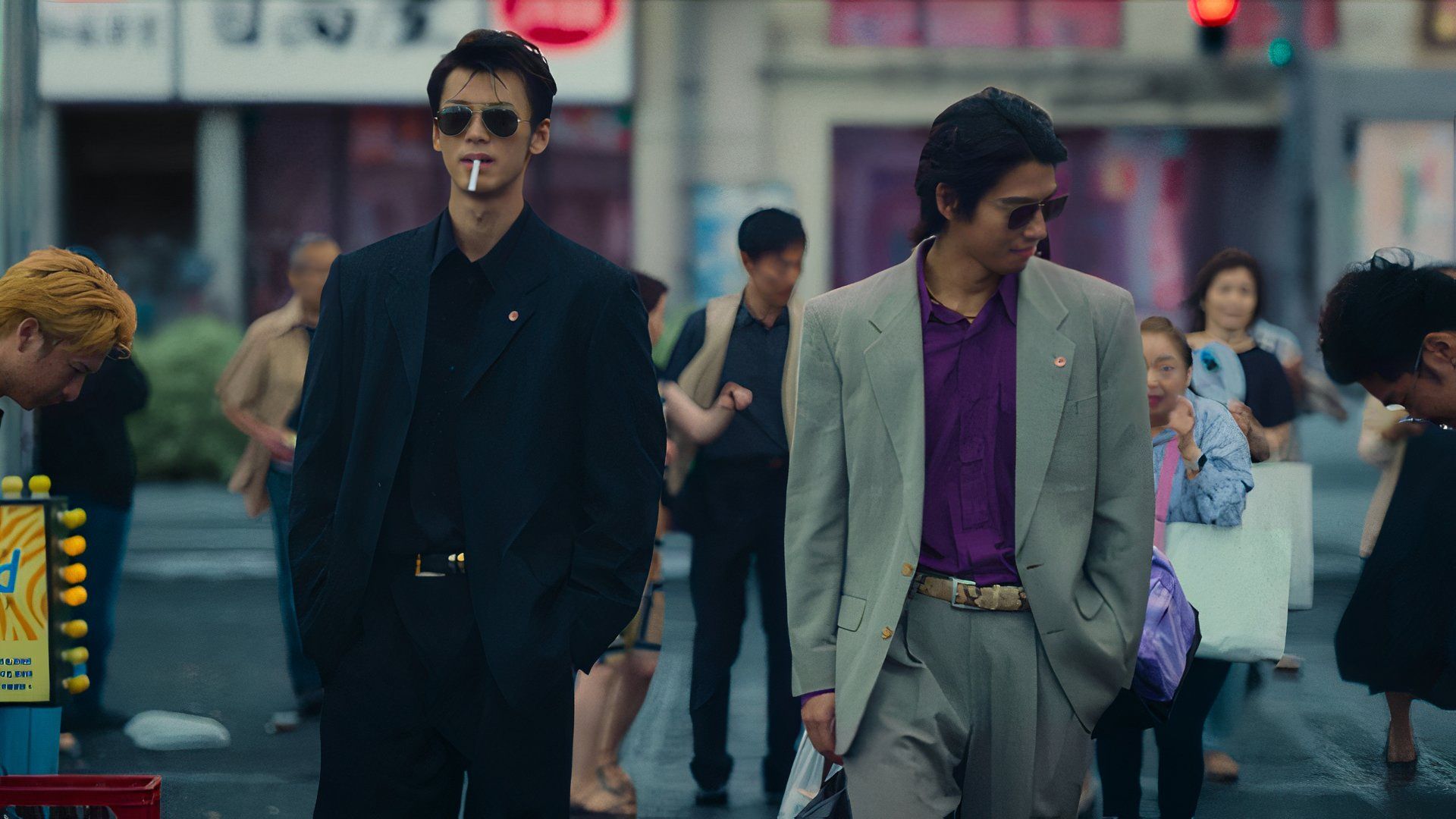 Kiryu and Nishiki walking in Yakuza: Like a Dragon.