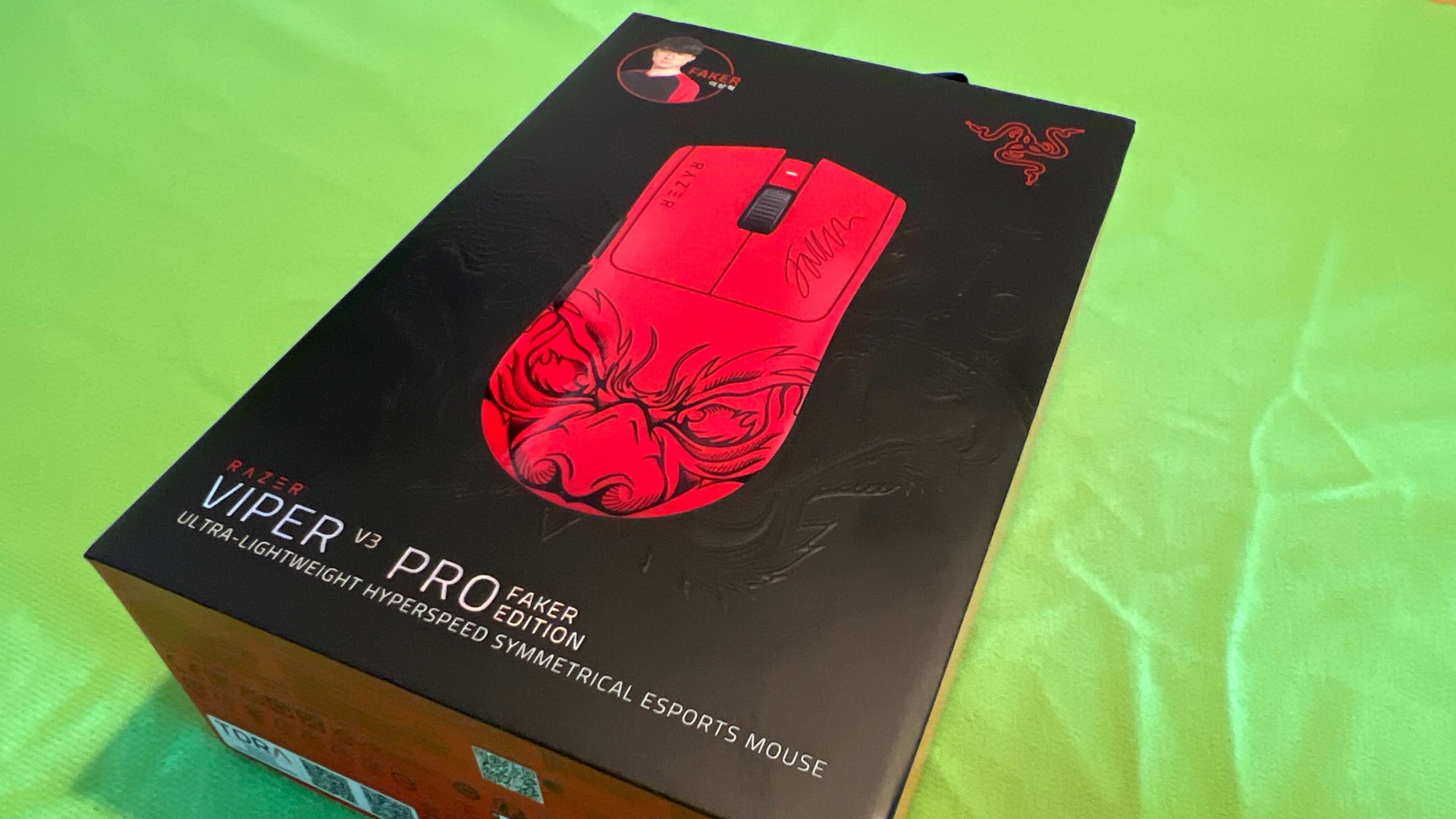 Razer Viper V3 Pro box