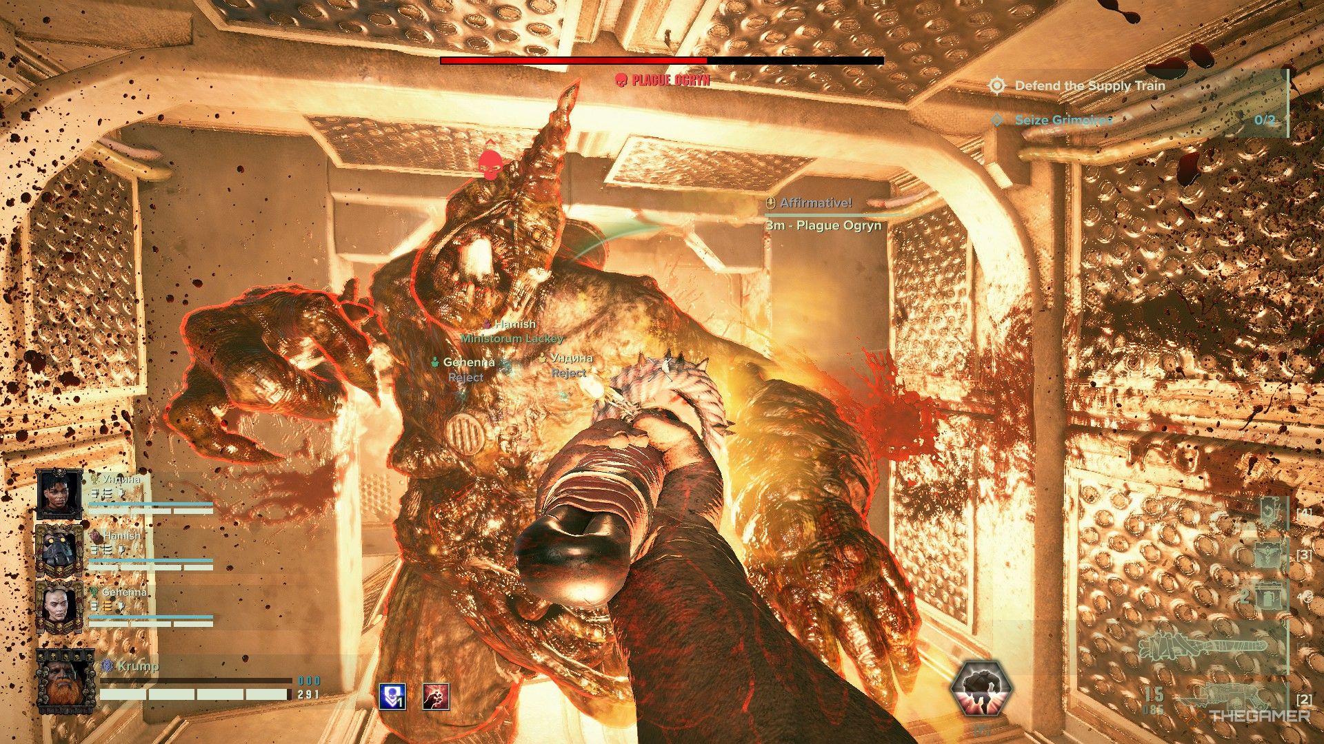 Warhammer 40,000: Darktide - A loyalist ogryn fighting off a burning plague ogryn.
