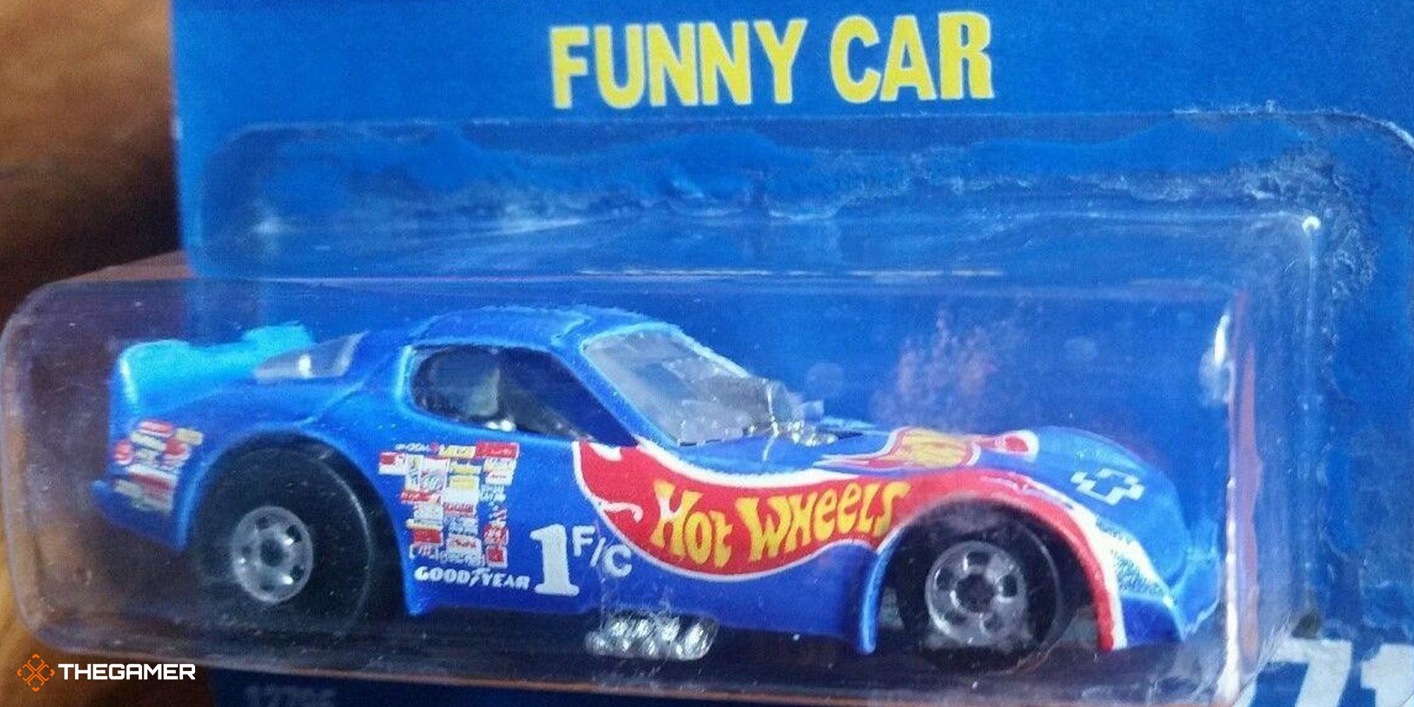 Image of the Hot Wheels 1995 Collector Number 271 Hot Wheels with a blue card. 