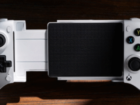8BitDo's New $50 iPhone Controller Is Officially Licensed By Xbox