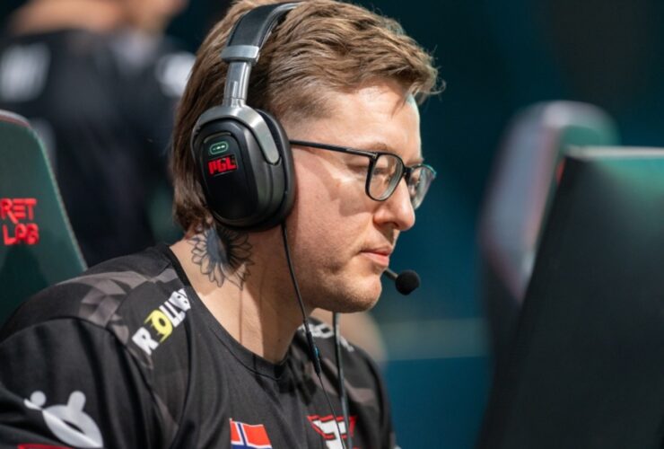 FaZe Rain playing at counter strike tournament