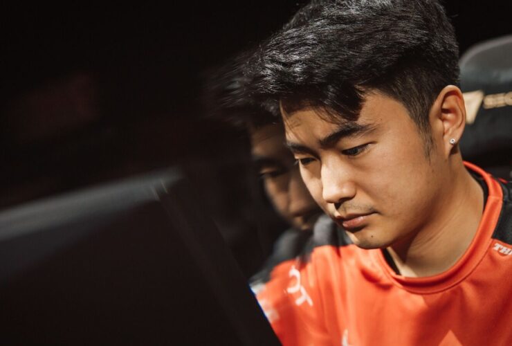 s0m at a Valorant tournament for NRG