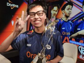Yukino smiling with the LFL trophy