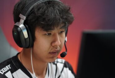 Senzu competing at Counter-Strike event